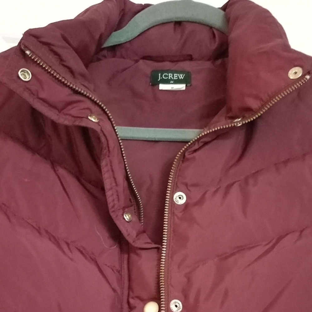J. Crew Burgundy Puffer Vest Silver Button Details With Feather/Down Fill Size M - Picture 2 of 6